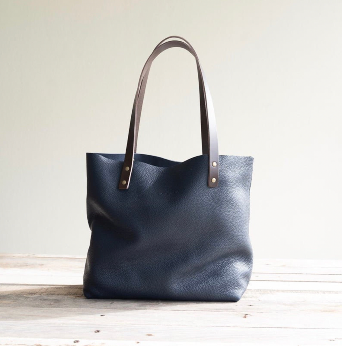 CLOUD - Handmade Pebble Leather Tote Bag
